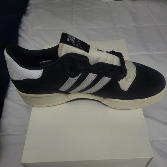 Adidas Rivalry  Consortium - Picture 4 of 12